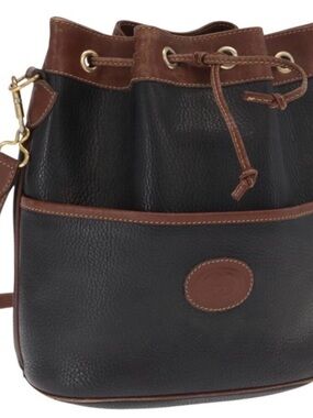 Authentic GUCCI Shoulder Bag
Leather Black Gold 001 904 0791